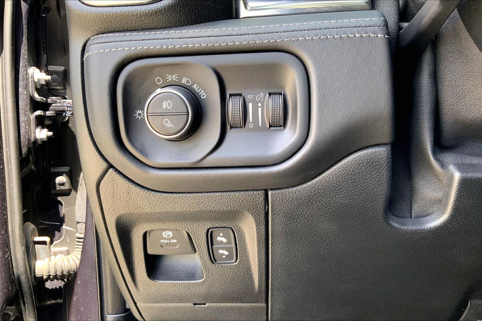 Used 2020 RAM 1500 Limited AWD/4WD image 33