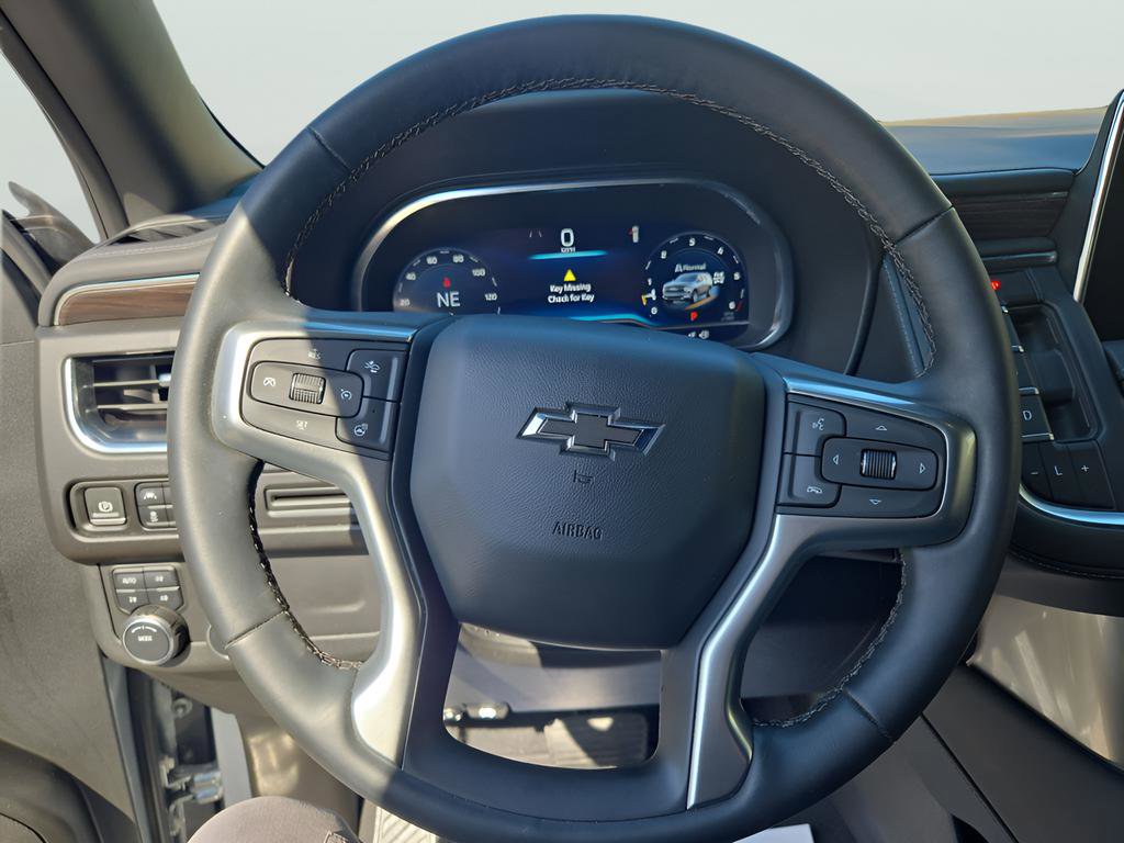 Used 2024 Chevrolet Tahoe Z71 w/ Luxury Package image 22