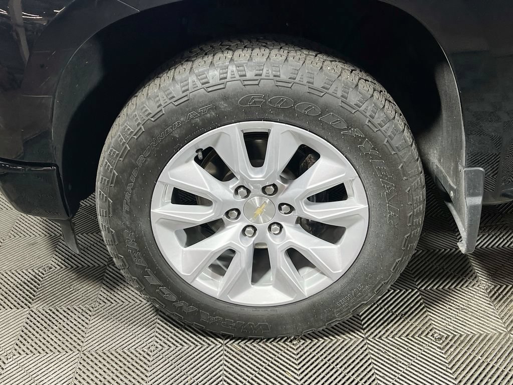 Used 2022 Chevrolet Silverado 1500 Custom AWD/4WD image 26
