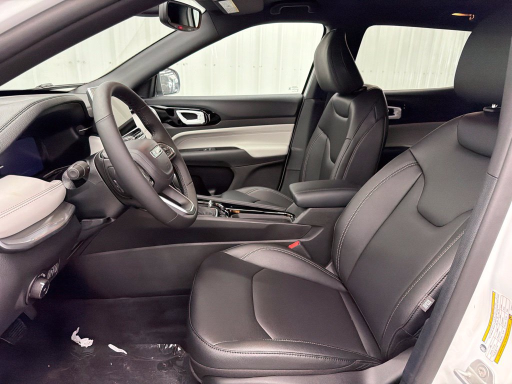 New 2026 Jeep Compass Limited AWD/4WD image 14
