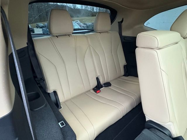 Used 2022 Acura MDX FWD w/ Technology Package image 35