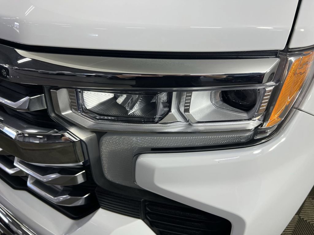 Certified 2023 Chevrolet Silverado 1500 LTZ w/ LTZ Premium Package AWD/4WD image 16