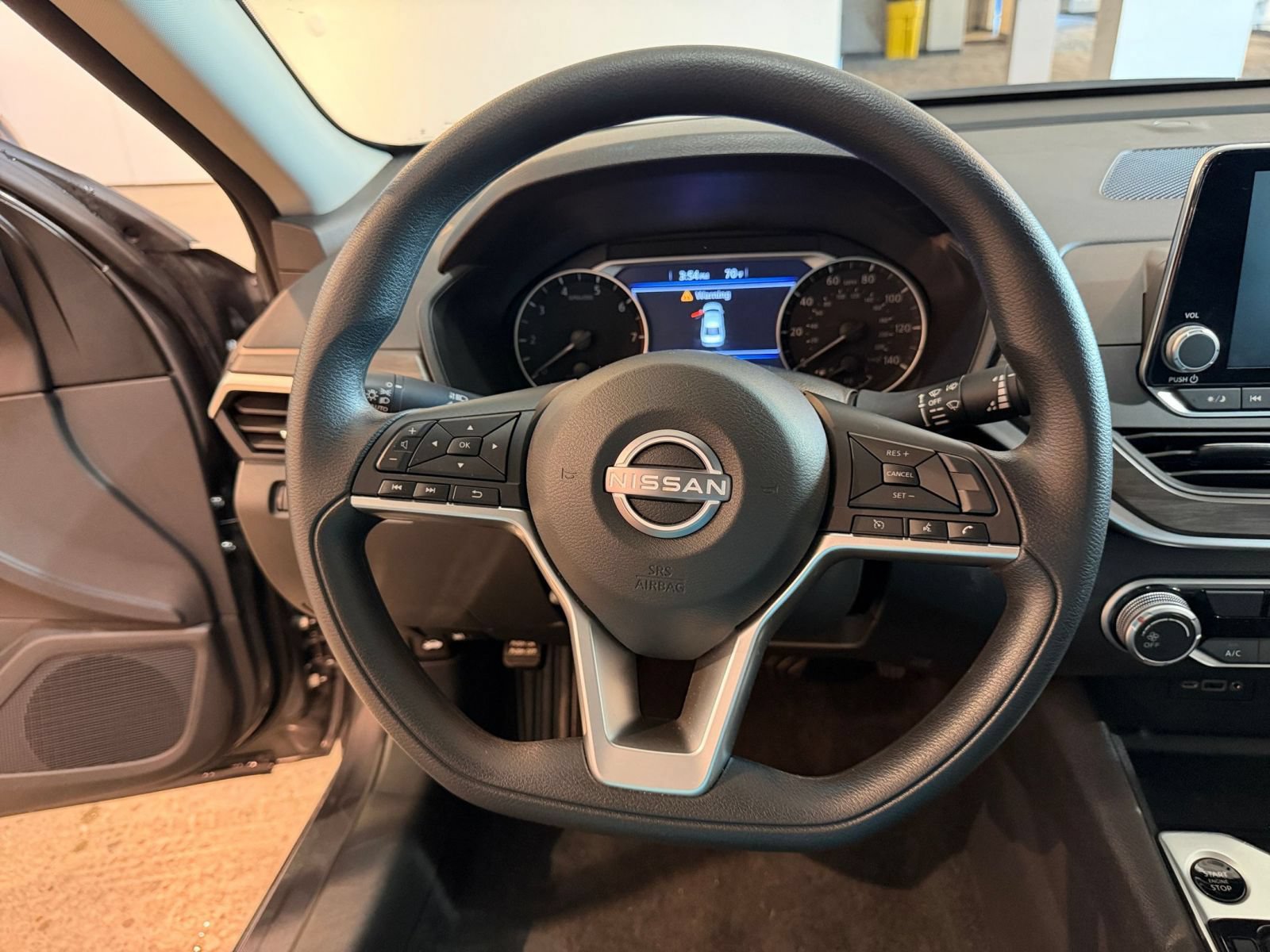 Used 2026 Nissan Altima 2.5 SV FWD image 26