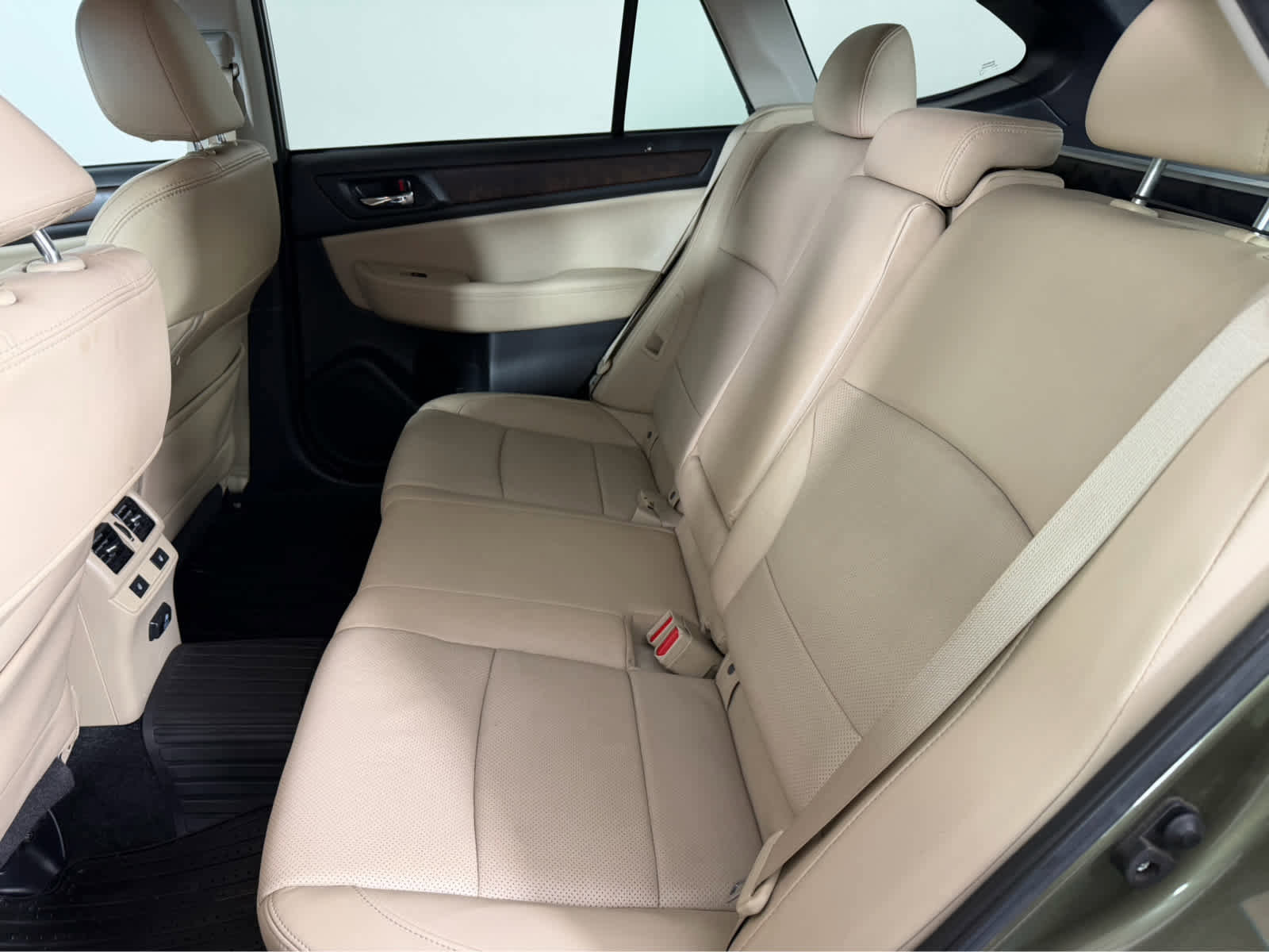 Used 2015 Subaru Outback 2.5i Limited image 13