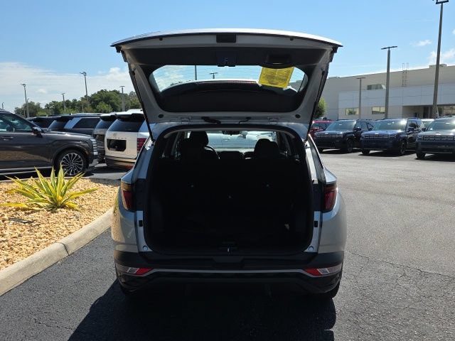 Certified 2024 Hyundai Tucson SE FWD image 19
