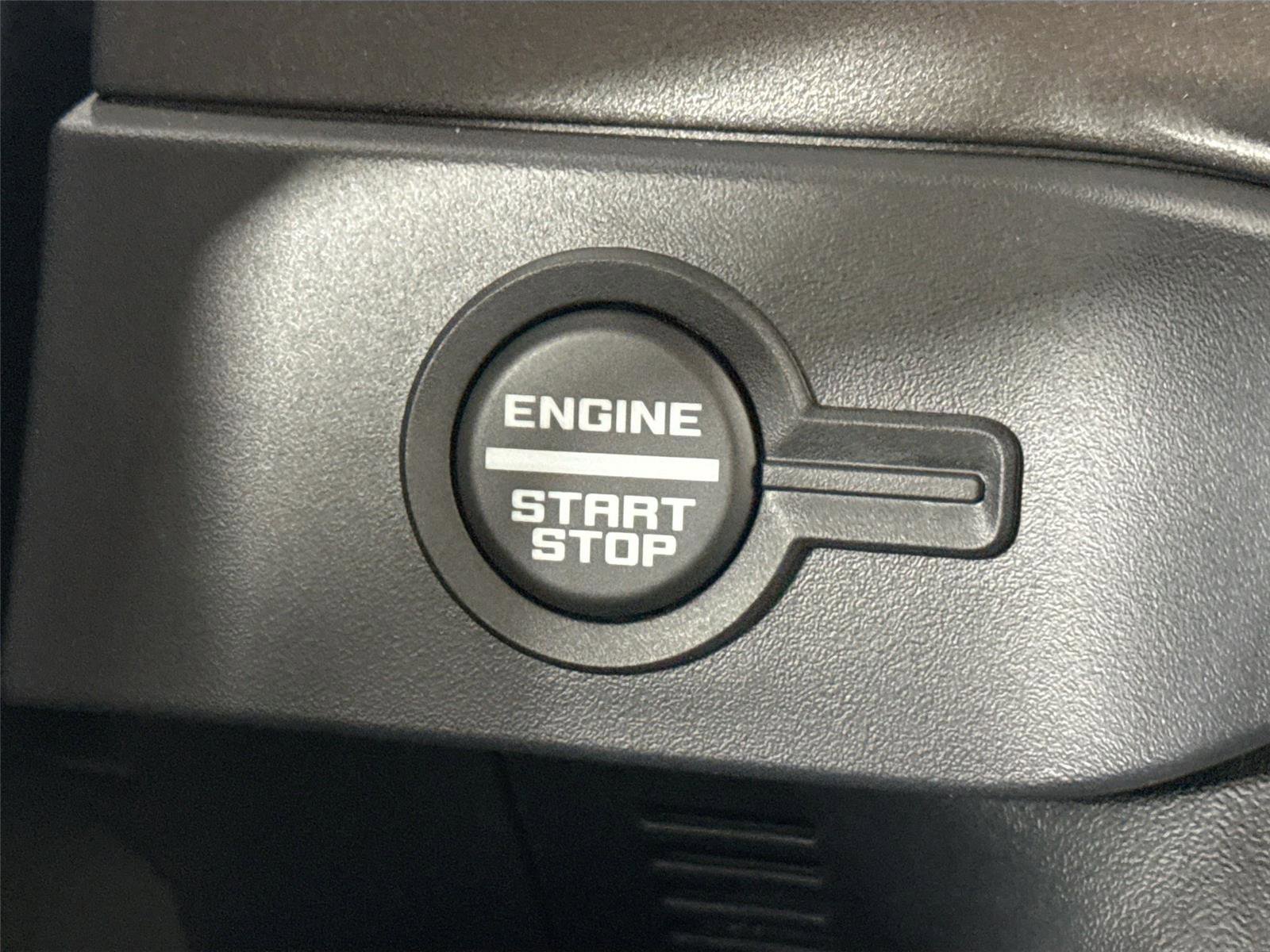 Used 2025 Ford Bronco 4-Door AWD/4WD image 20