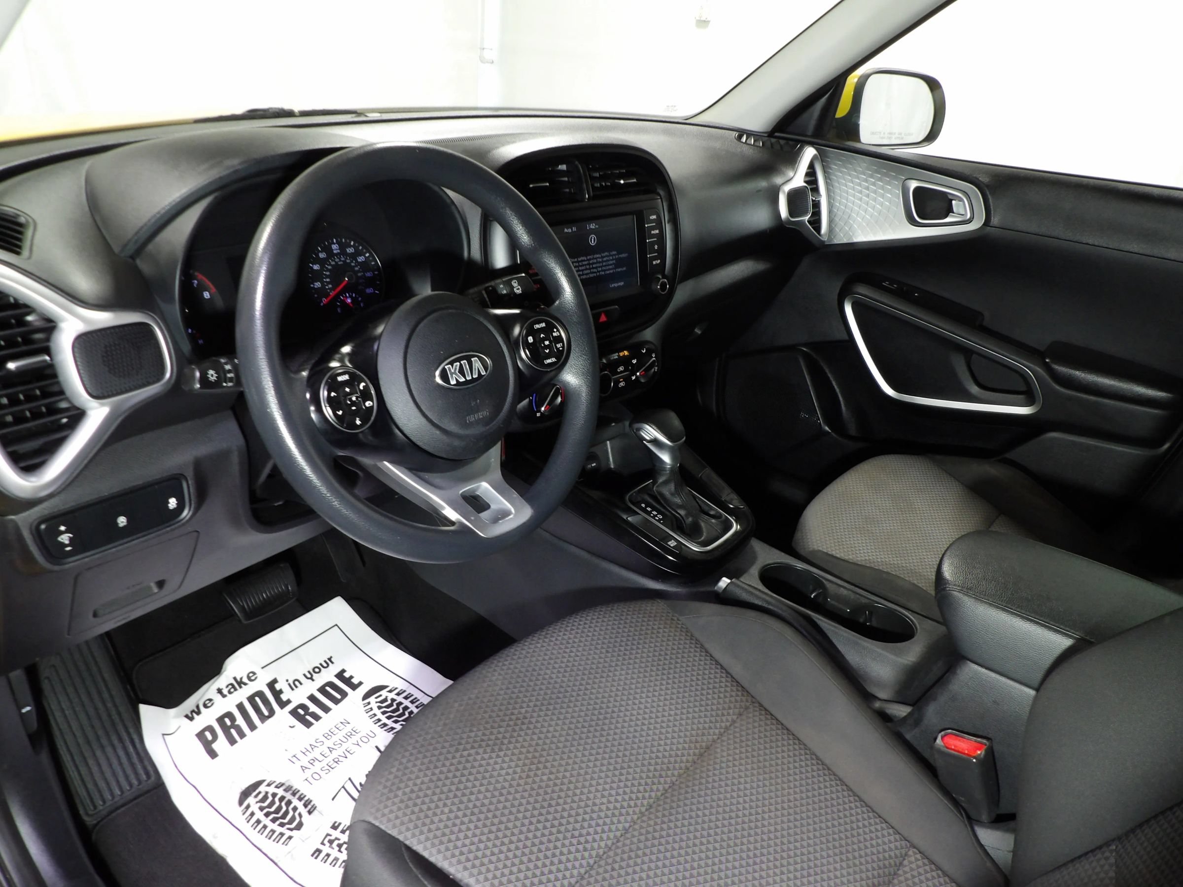 Used 2020 Kia Soul LX FWD image 9