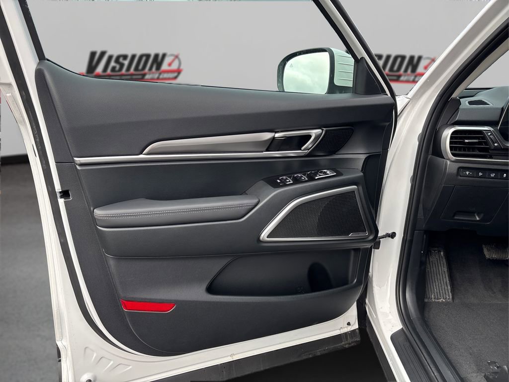 New 2025 Kia Telluride S image 16