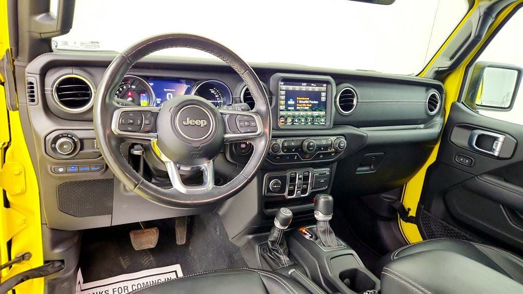 Used 2023 Jeep Wrangler Unlimited Sahara w/ Cold Weather Group AWD/4WD image 11