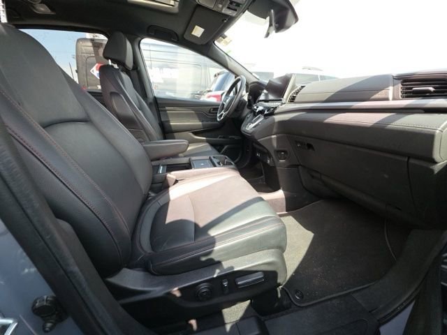 Used 2025 Honda Odyssey Sport-L image 10