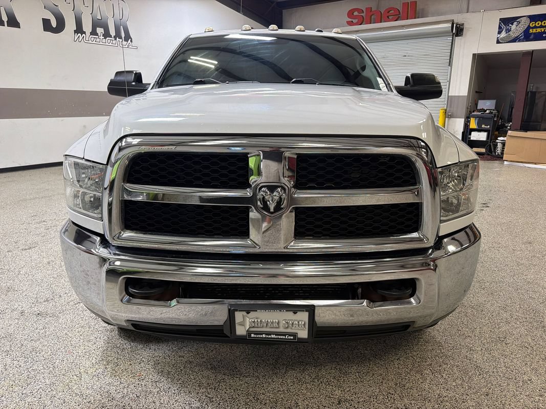 Used 2018 RAM 3500 SLT AWD/4WD image 12