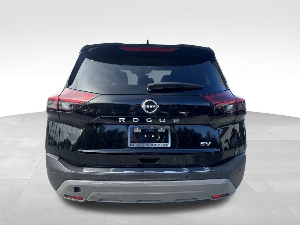 Certified 2023 Nissan Rogue SV image 7