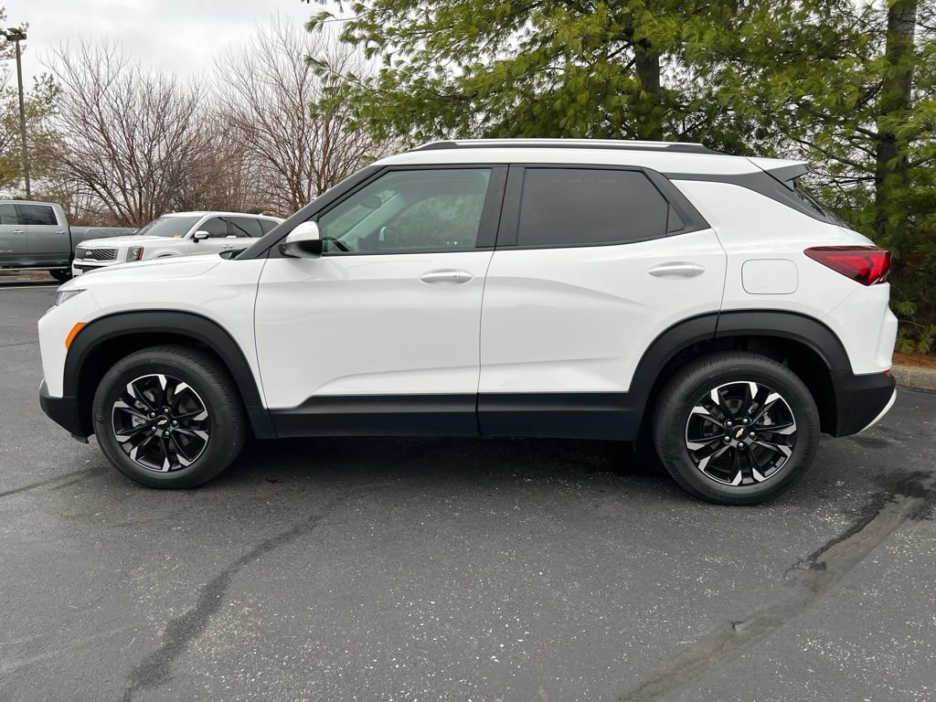 Used 2023 Chevrolet TrailBlazer LT w/ Convenience Package image 3