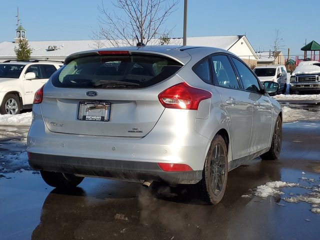 Used 2016 Ford Focus SE w/ Equipment Group 201A FWD image 4