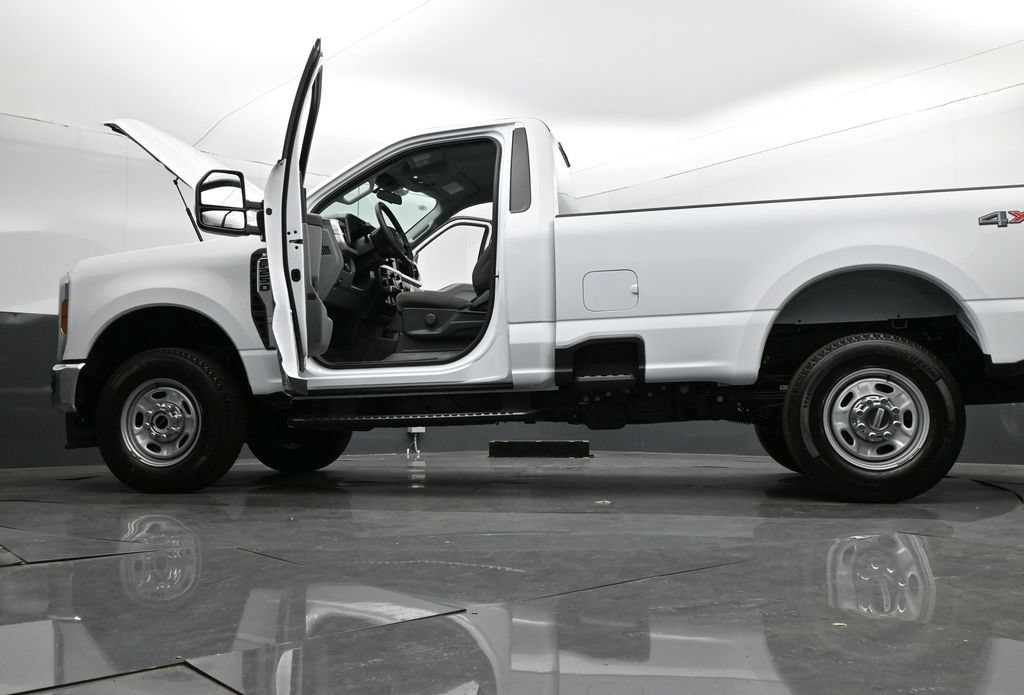 New 2026 Ford F250 XL AWD/4WD image 28