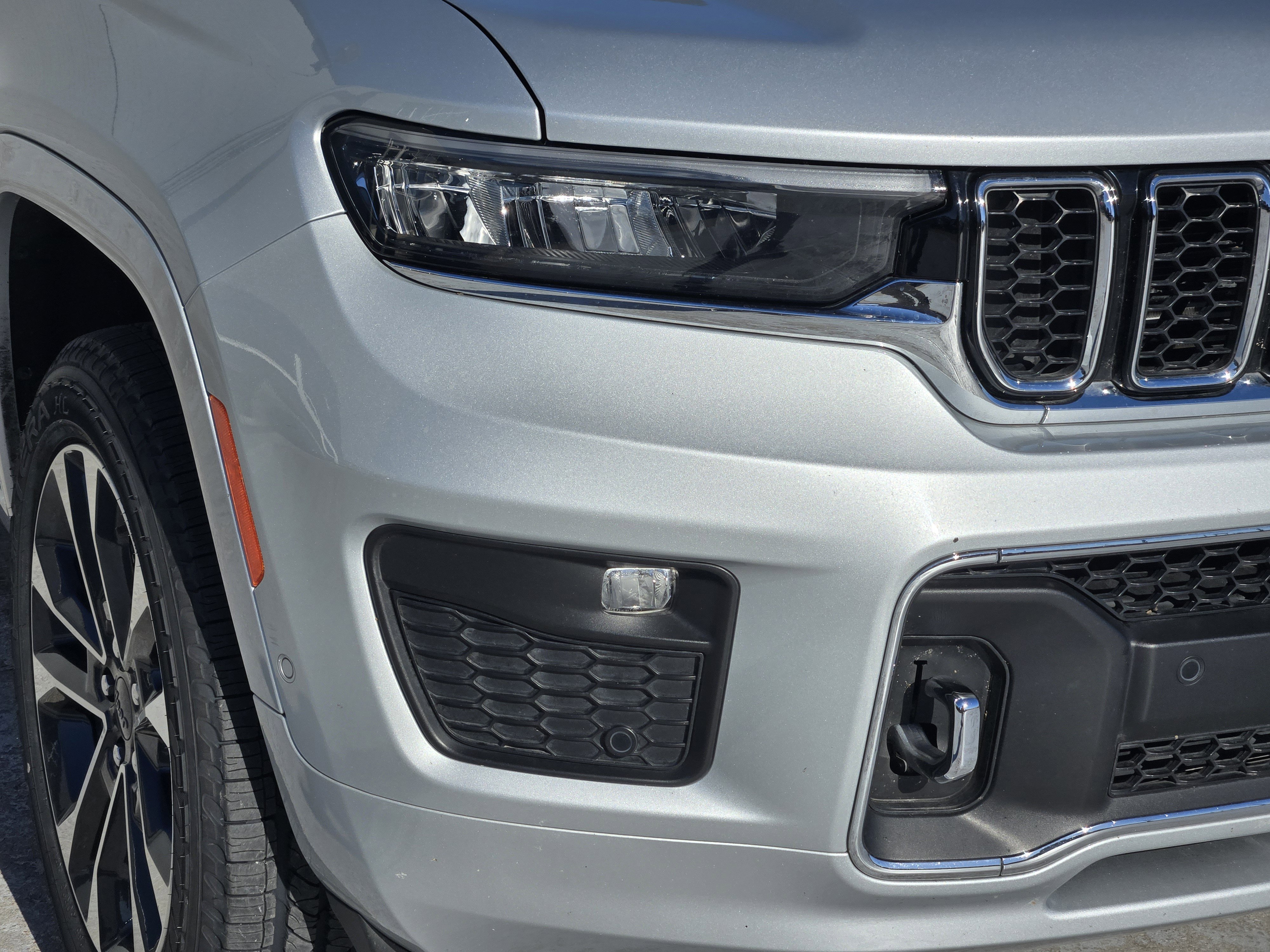 Used 2023 Jeep Grand Cherokee L Overland image 10