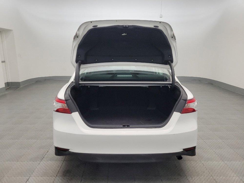 Used 2019 Toyota Camry LE image 29