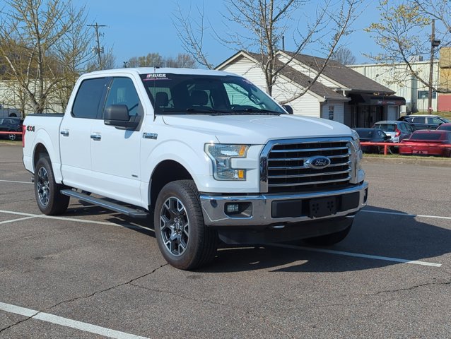 Used 2015 Ford F150 XLT w/ Equipment Group 302A Luxury AWD/4WD image 3