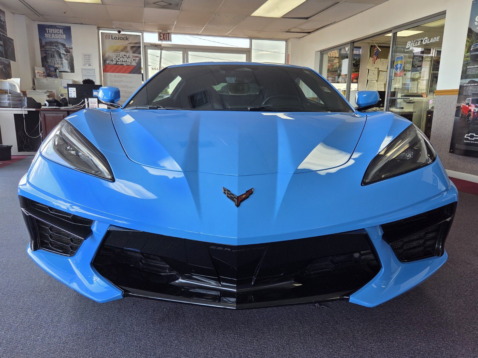 Used 2024 Chevrolet Corvette Stingray Coupe w/ 1LT RWD image 8