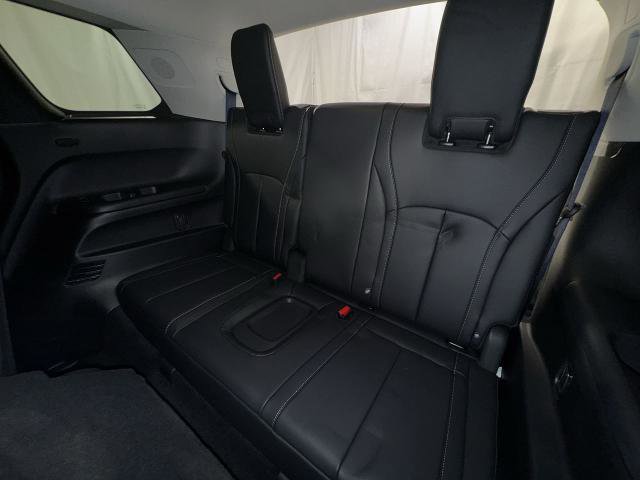 Certified 2026 INFINITI QX60 Luxe w/ Family Package AWD/4WD image 30