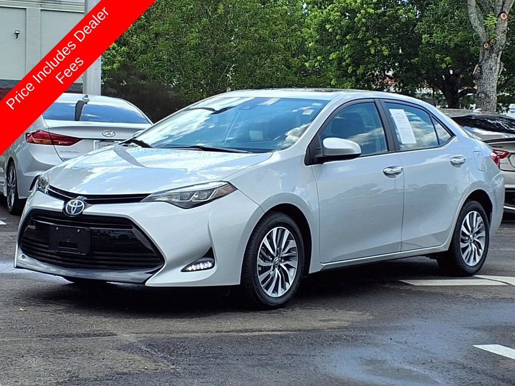 Used 2018 Toyota Corolla XLE FWD image 3