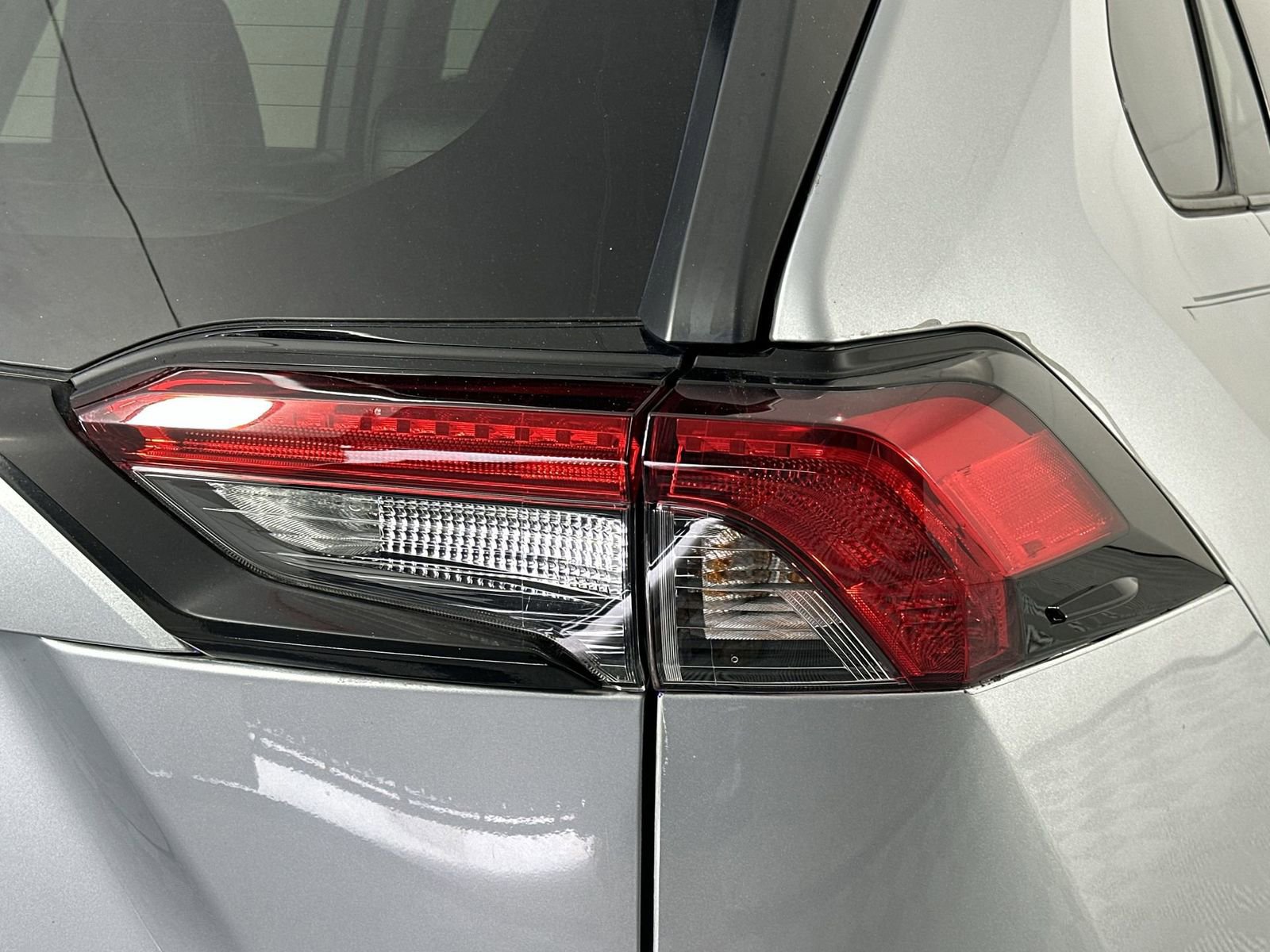 Used 2023 Toyota RAV4 XLE FWD image 24