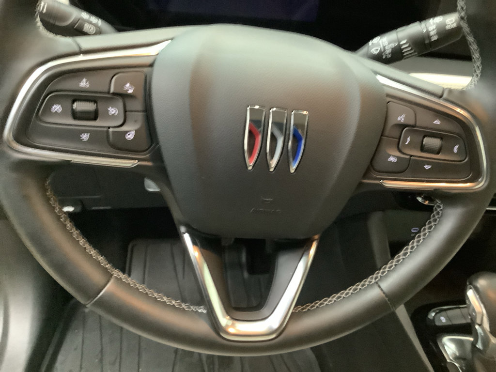 Used 2024 Buick Encore GX Avenir w/ Avenir Convenience Package FWD image 16