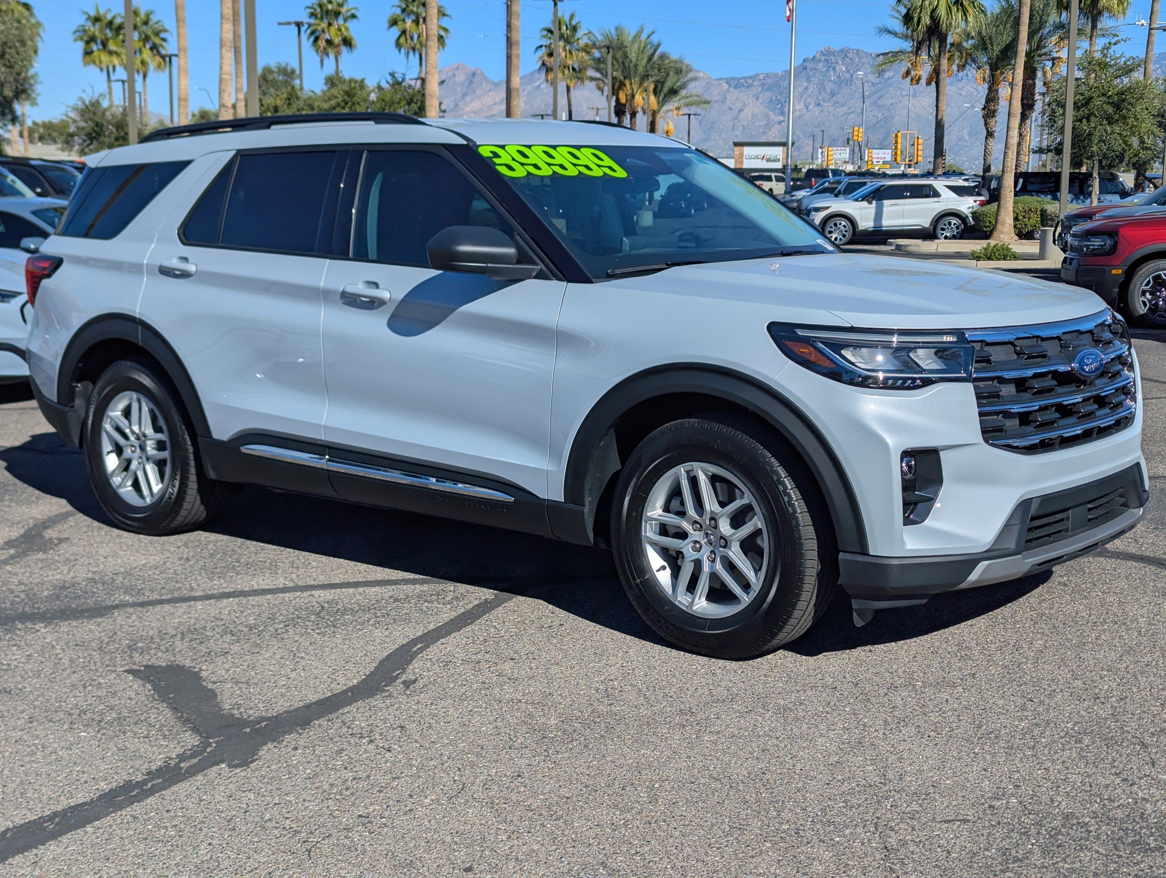 New 2025 Ford Explorer Active w/ Active Comfort Package