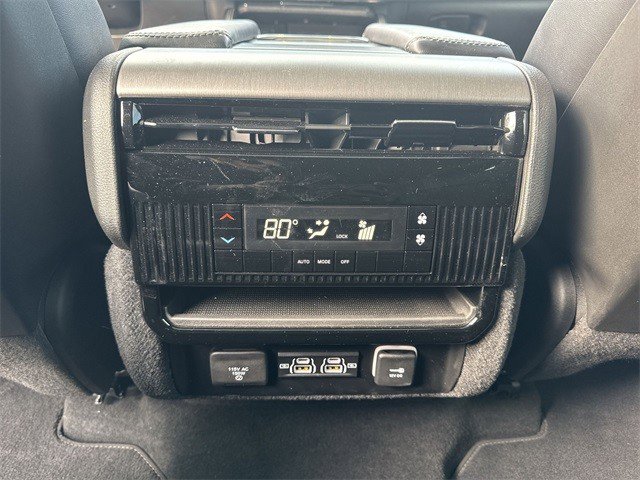 Used 2023 Jeep Wagoneer Series II image 26