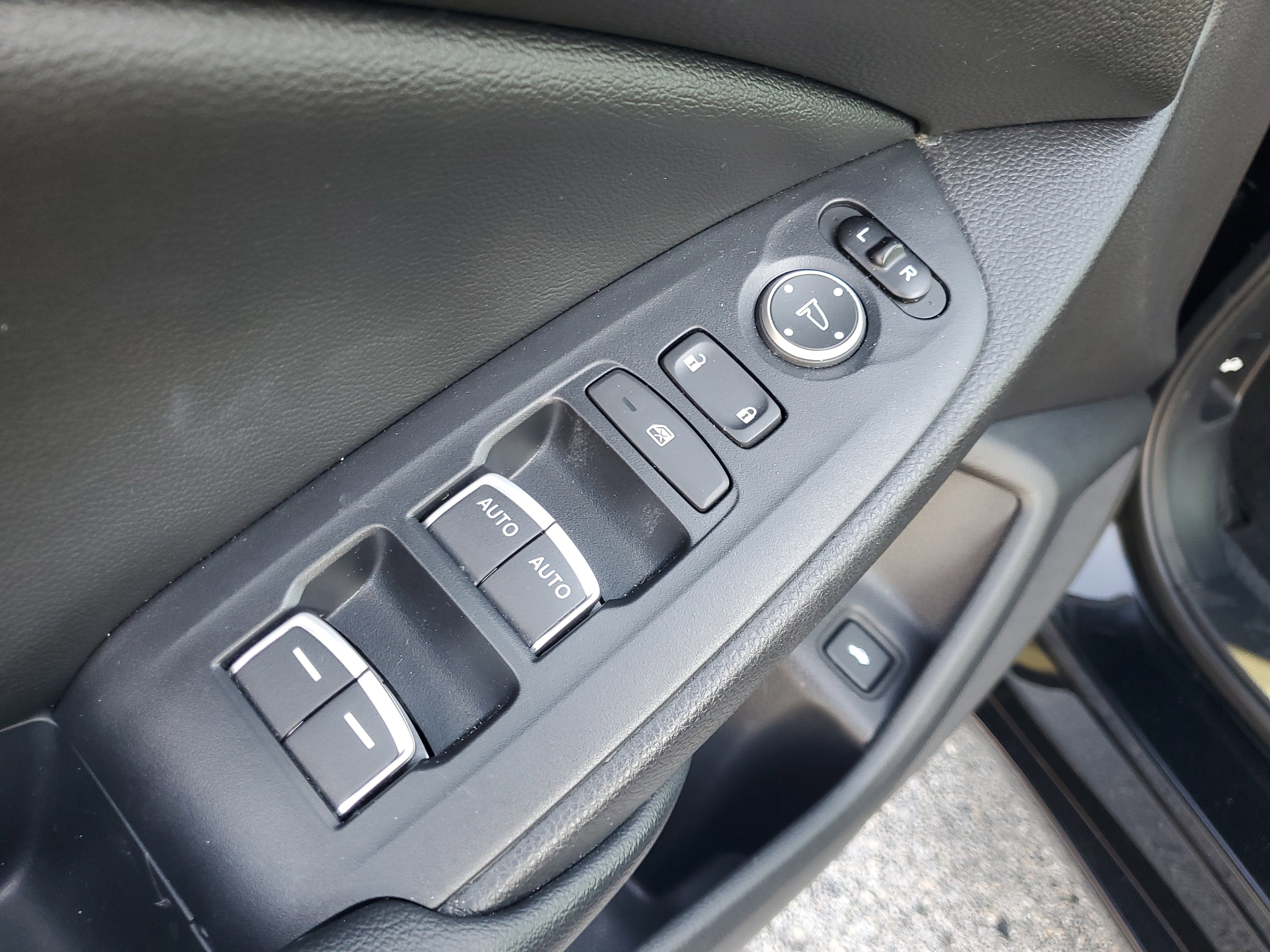 Used 2020 Honda Accord Sport image 10