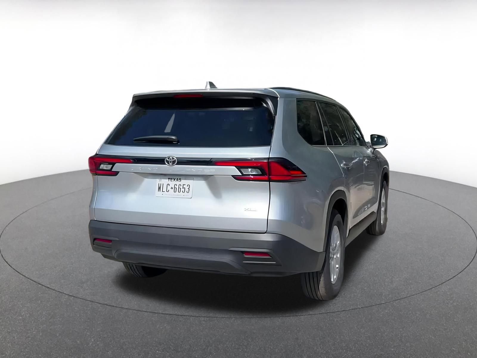 Used 2025 Toyota Grand Highlander FWD image 14