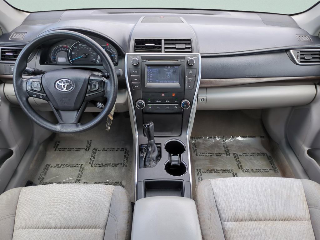 Used 2015 Toyota Camry LE FWD image 26