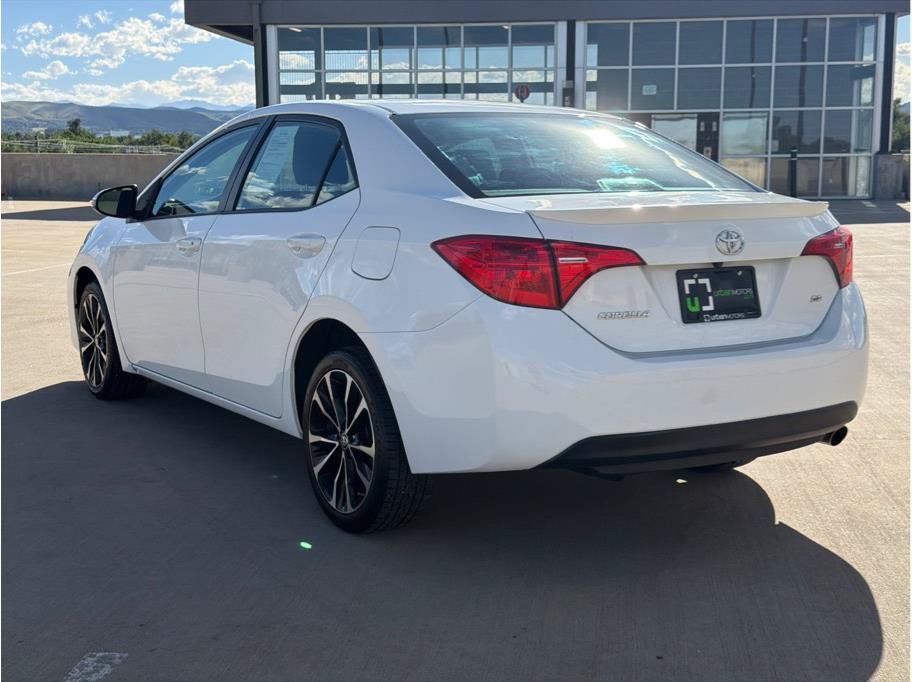 Used 2017 Toyota Corolla SE FWD image 9