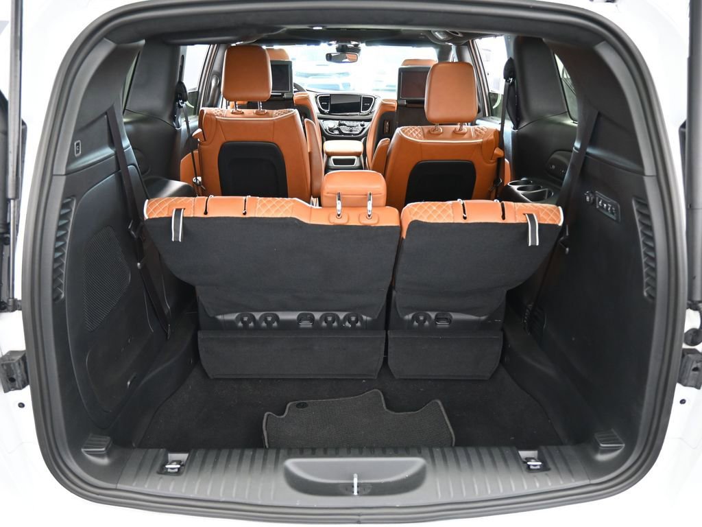 Used 2024 Chrysler Pacifica Pinnacle image 49