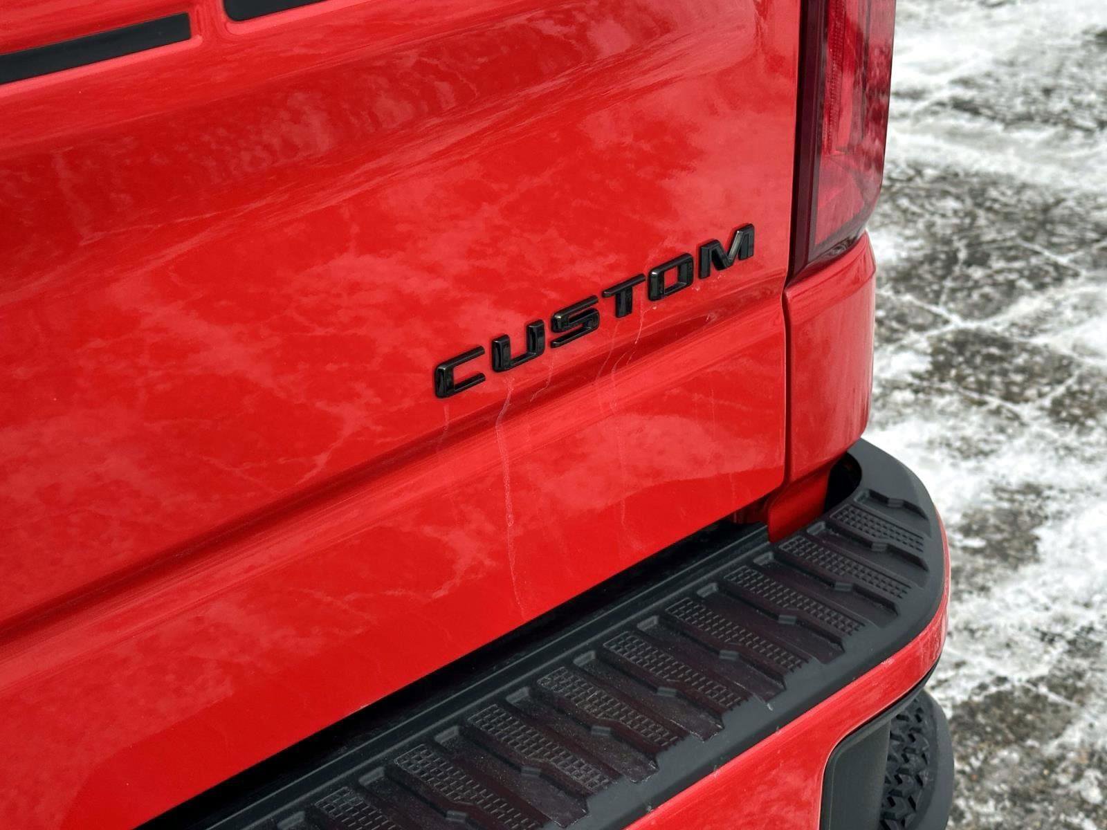 Used 2021 Chevrolet Silverado 1500 Custom w/ LPO, Dark Essentials Package image 9