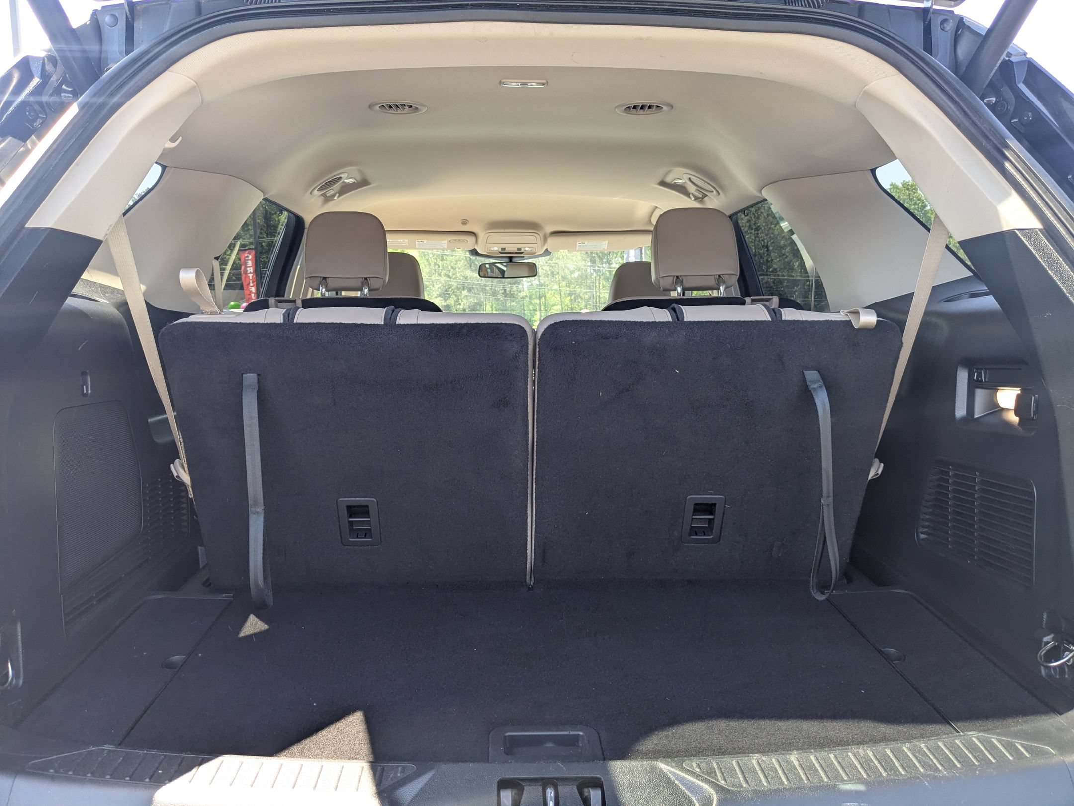 Used 2023 Ford Explorer Limited RWD image 26