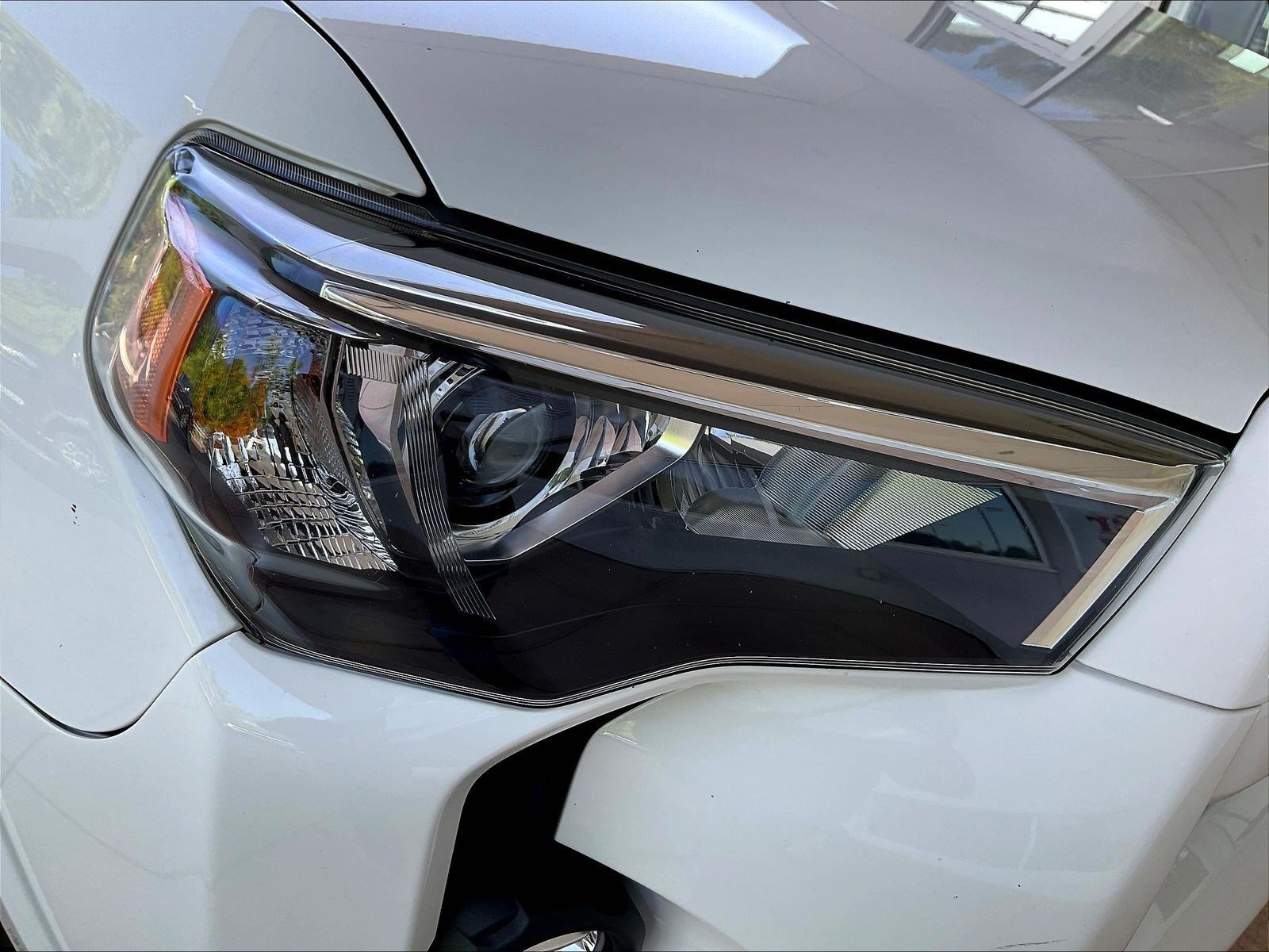 Used 2022 Toyota 4Runner SR5 Premium w/ Moonroof Package AWD/4WD image 30