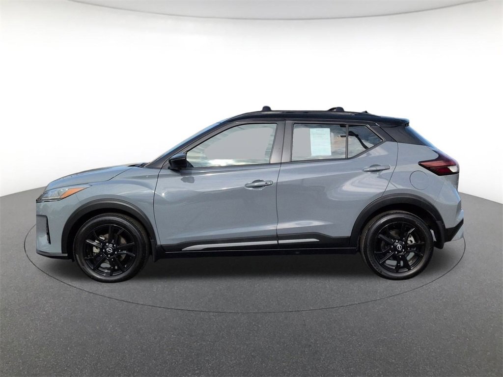 Used 2023 Nissan Kicks SR w/ SR Premium Package image 8