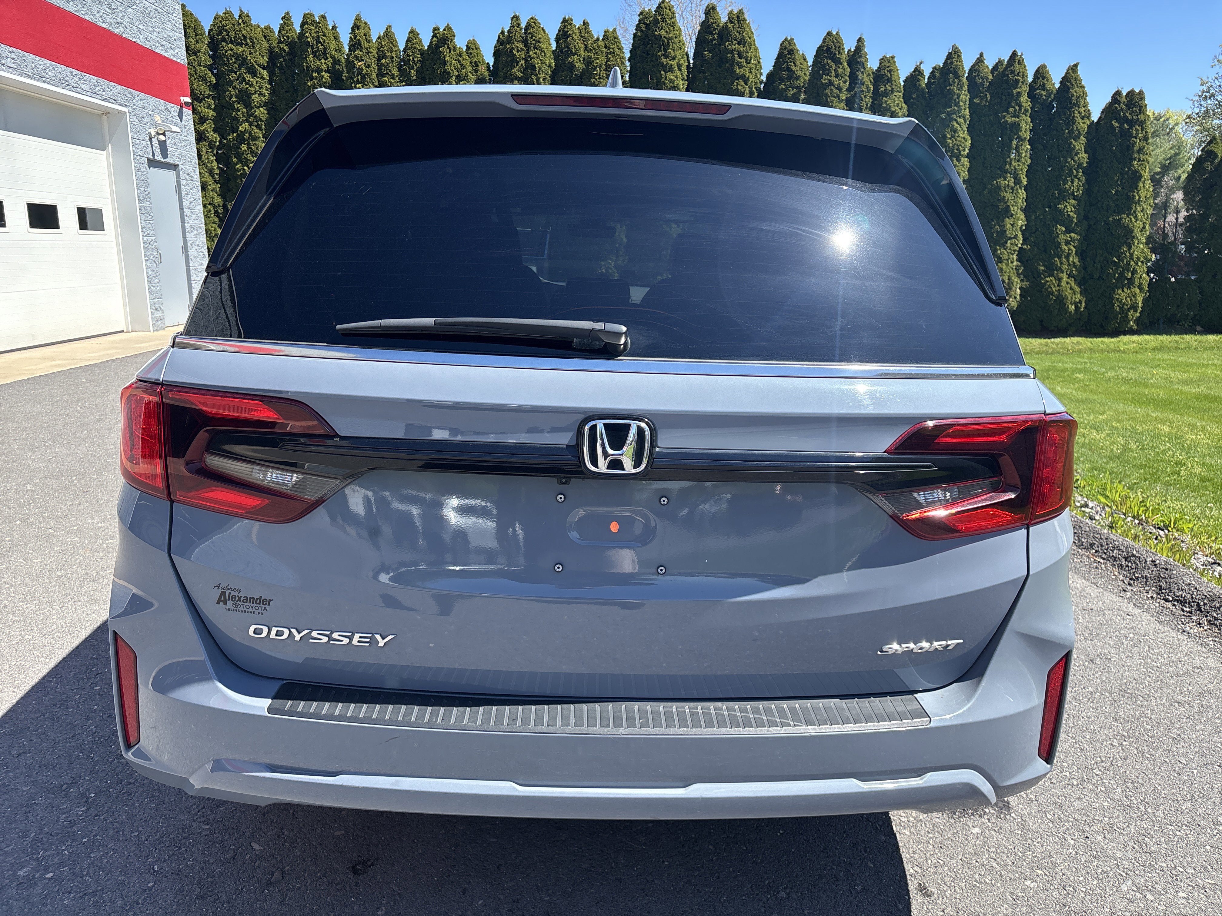 Used 2025 Honda Odyssey Sport-L image 4