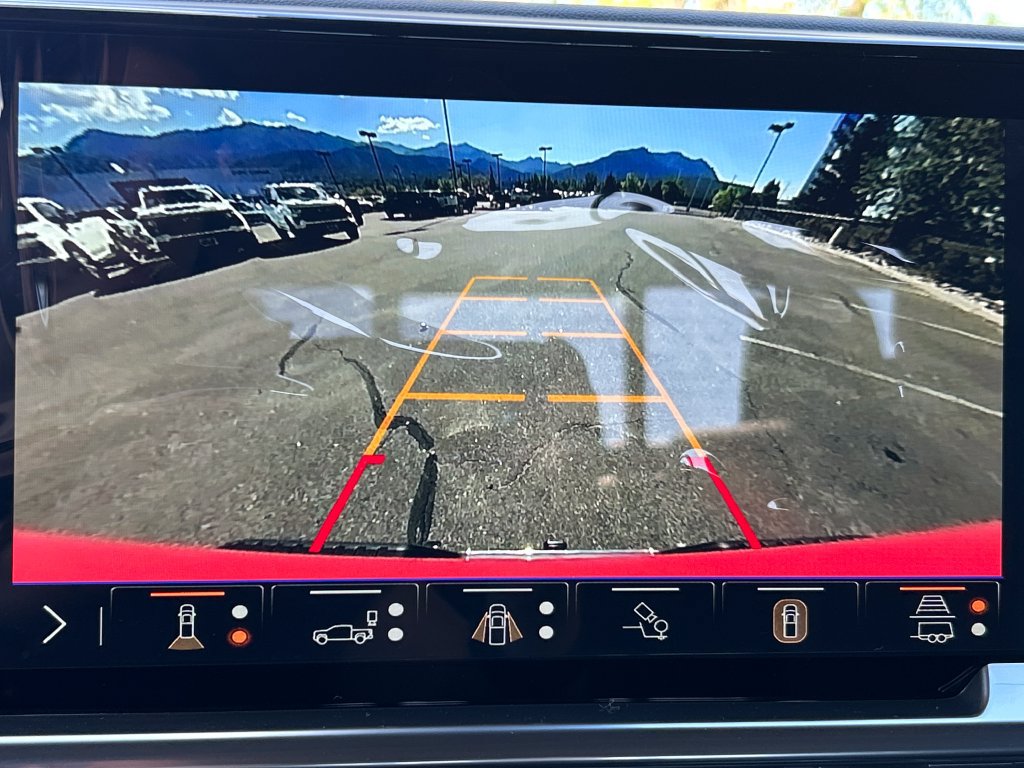 New 2026 Chevrolet Silverado 1500 LT w/ Z71 Off-Road Package AWD/4WD image 12