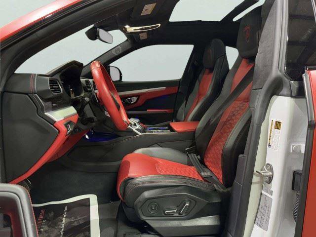 Used 2019 Lamborghini Urus AWD/4WD image 32
