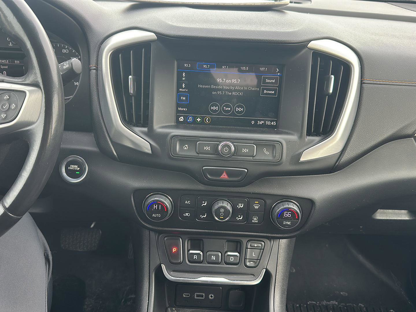 Used 2018 GMC Terrain SLE w/ Driver Convenience Package image 15