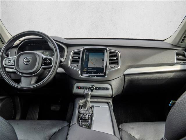 Used 2018 Volvo XC90 T5 Momentum w/ Convenience Package image 19