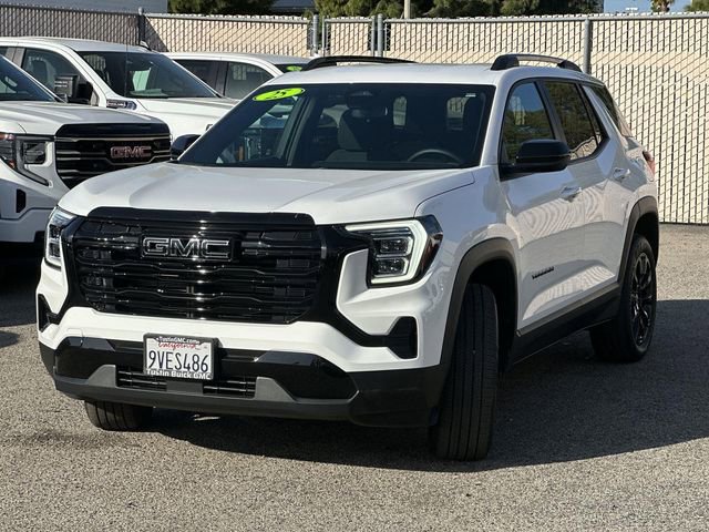 Used 2026 GMC Terrain Elevation w/ Black Edition image 8