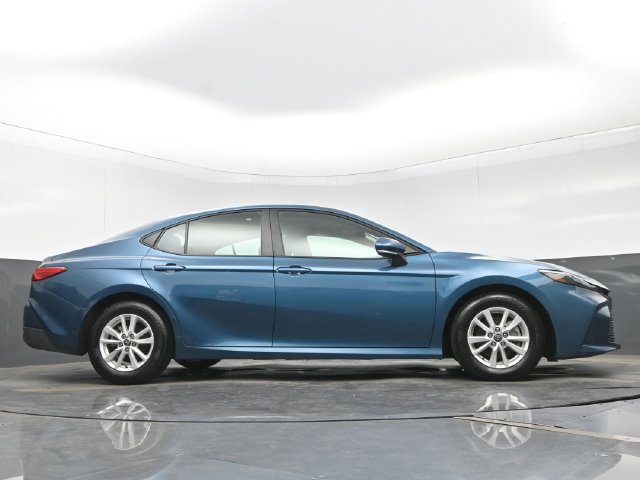 Used 2025 Toyota Camry LE FWD image 26
