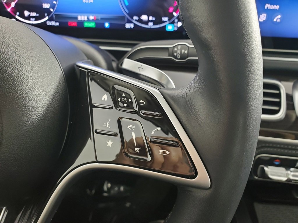 Used 2025 Mercedes-Benz GLE 450e 4MATIC image 24