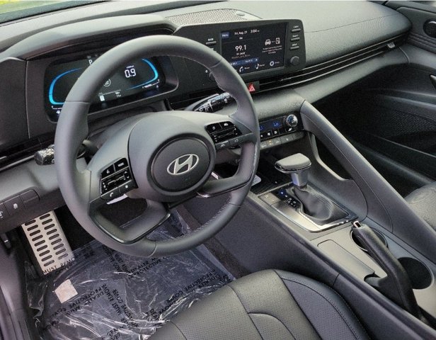 New 2026 Hyundai Elantra SEL Sport FWD image 10