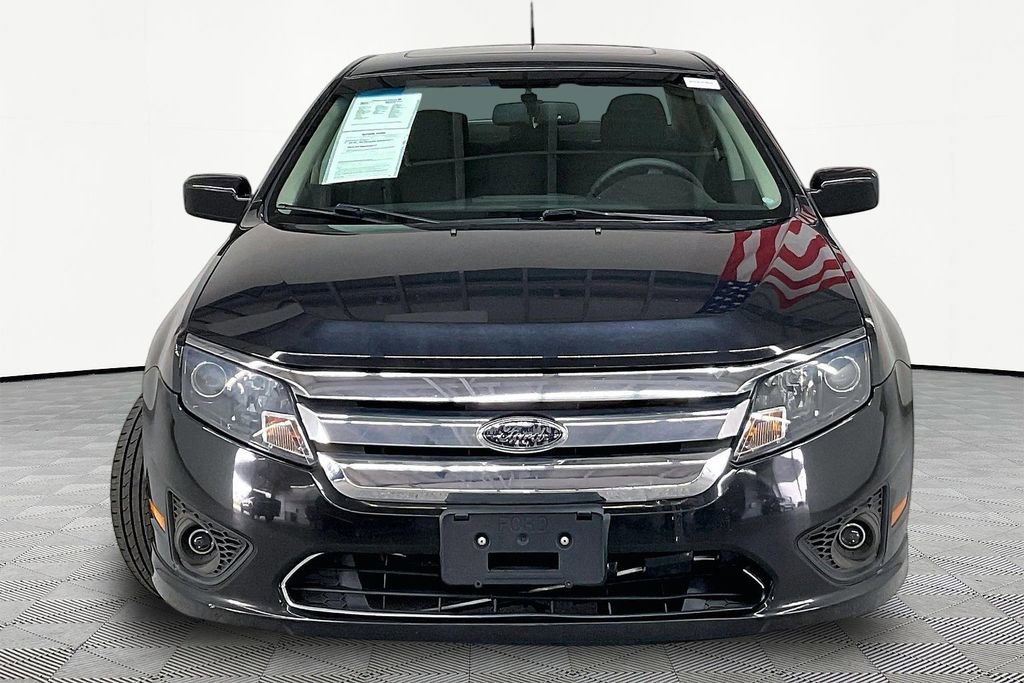 Used 2010 Ford Fusion SE image 2