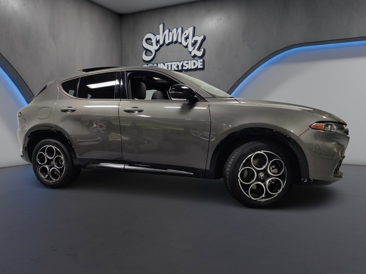 Used 2025 Alfa Romeo Tonale image 4
