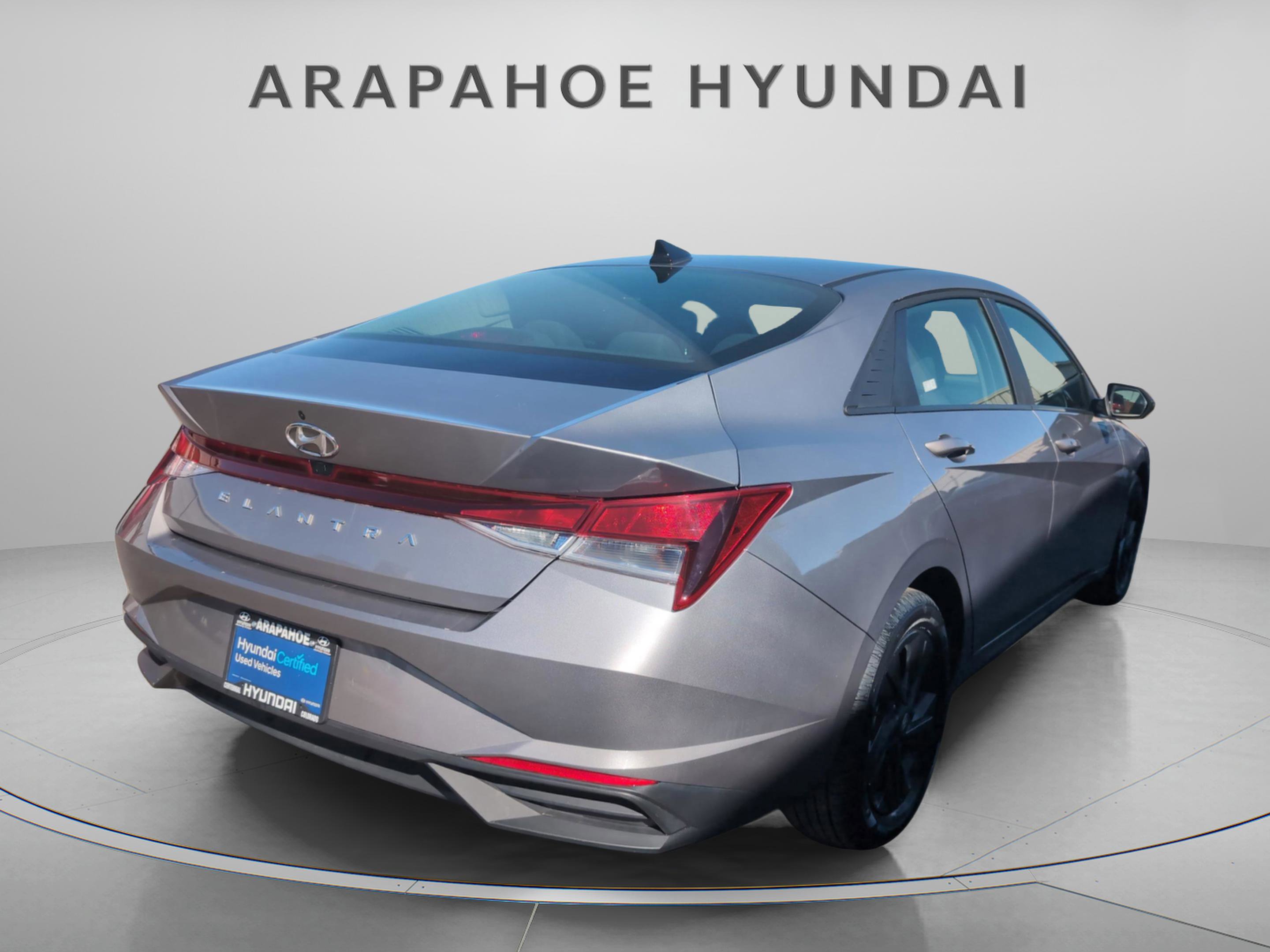 Used 2023 Hyundai Elantra SEL image 4